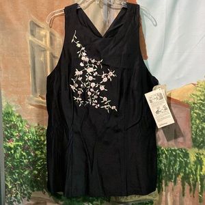 Vintage JCPenney Scarlett adjustable strap top with embroidery